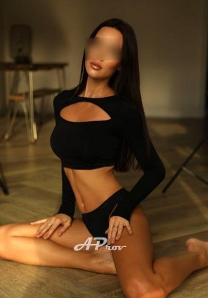 london escorts exclusive models 34C hot dinner date JULIA