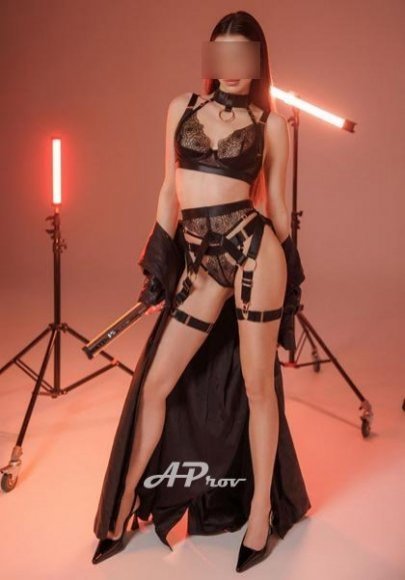 elite London escort girls upmarket high end models ANAIS