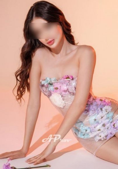 elite London escort girls upmarket high end models ANAIS
