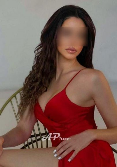 elite london escorts published fashion model 32C beautiful MAYA