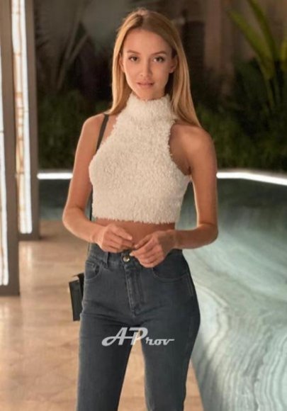 london escorts elite expensive model sexy blonde angelina