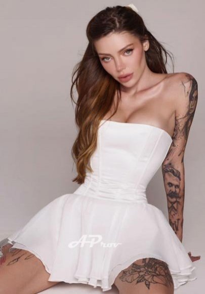elite london escorts sexy Latin girls 32C Simona