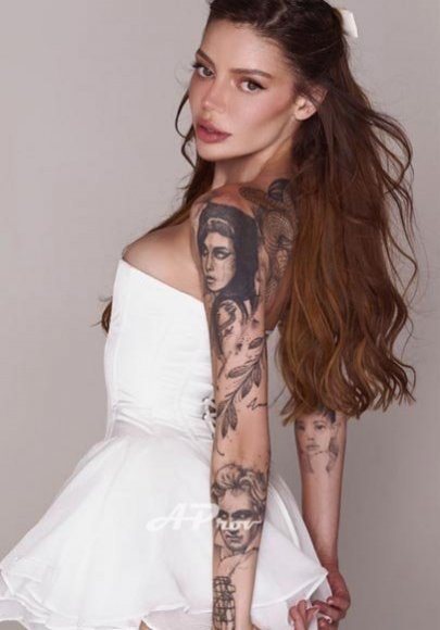 elite london escorts sexy Latin girls 32C Simona