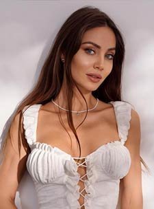 elite london escorts fashion models dinner date Elizabeth